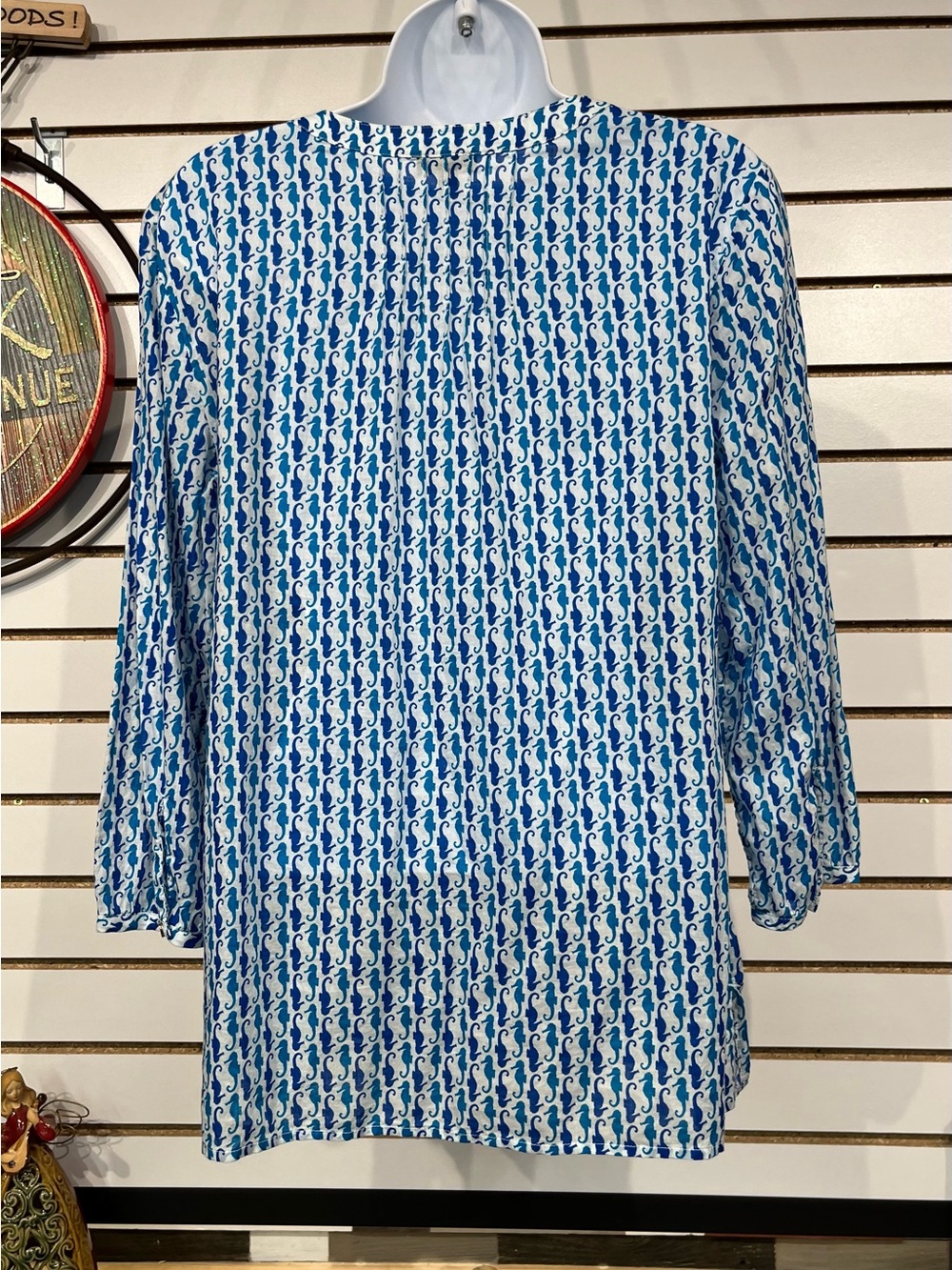 Talbots seahorse blouse 20” p2p - Picture 6 of 9